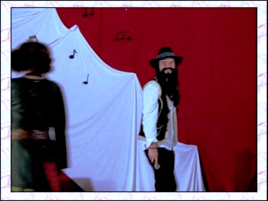 Gimnazjum nr 25-Przedstawienie pośw.C.Niemenowi.jpg